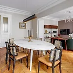 Le Marais Chic By Ecoflats